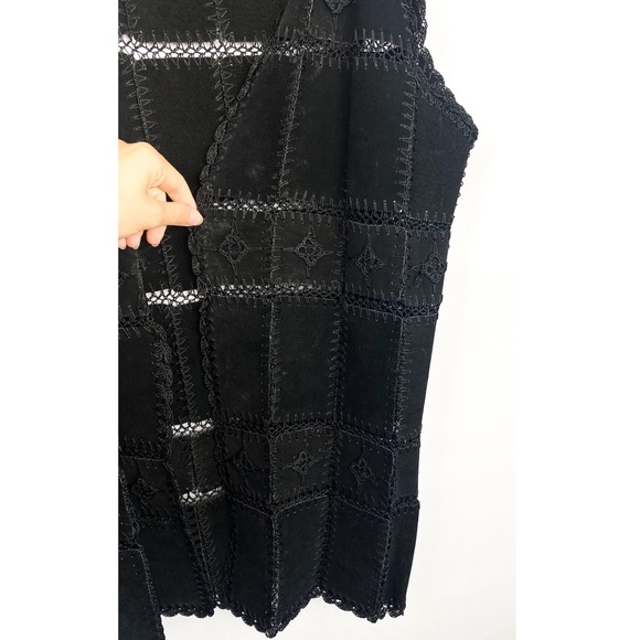 Vintage Crochet Suede‎ Leather Vest Black Embroidered Patchwork Western Boho - Picture 2 of 6